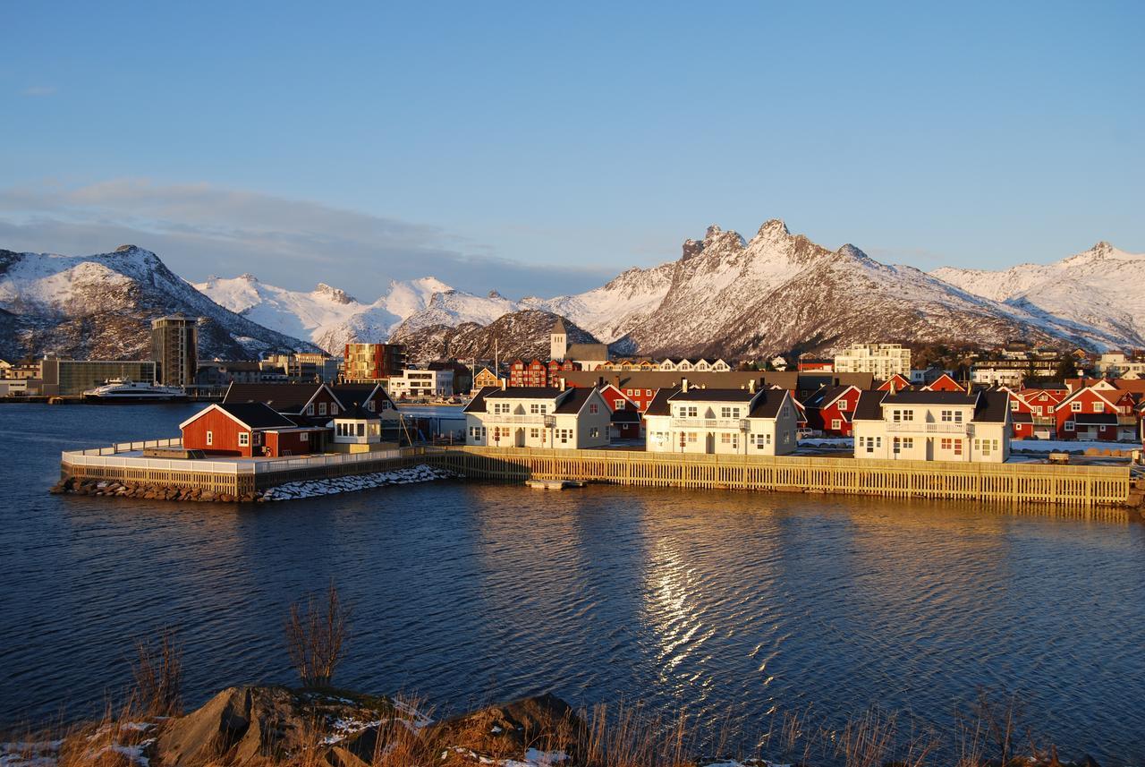 Rorbuene Svolvaer Havn Villa Buitenkant foto