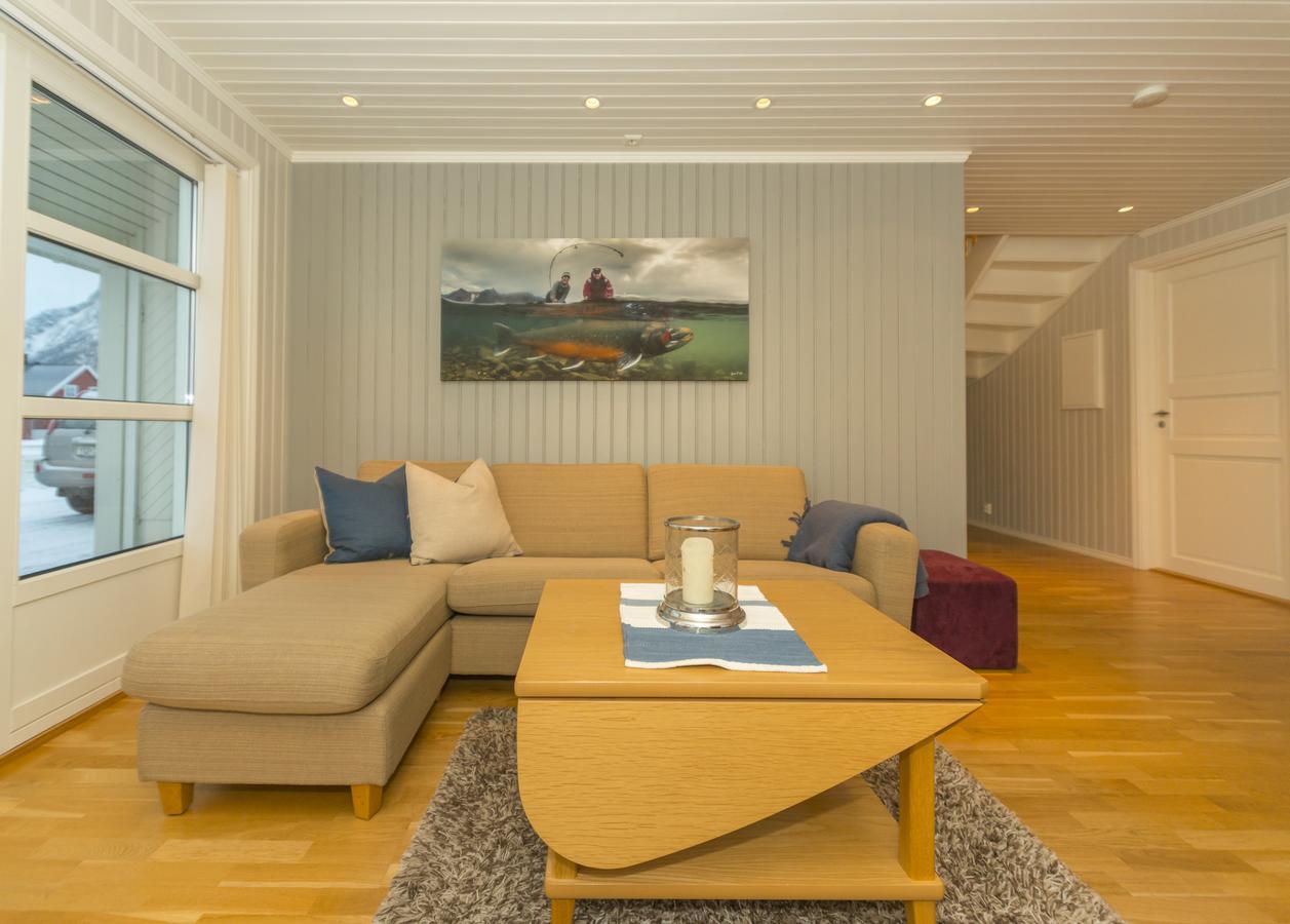 Rorbuene Svolvaer Havn Villa Buitenkant foto