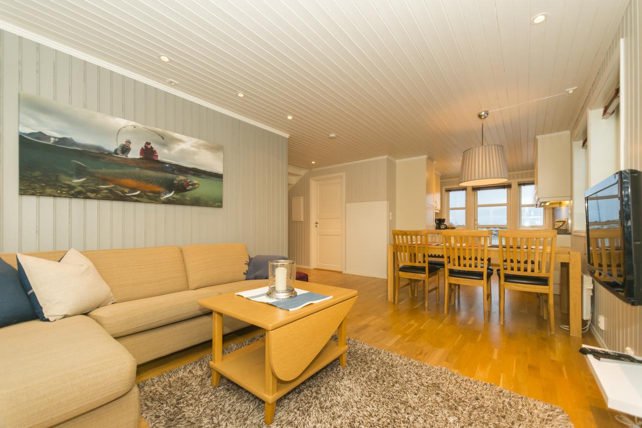 Rorbuene Svolvaer Havn Villa Buitenkant foto
