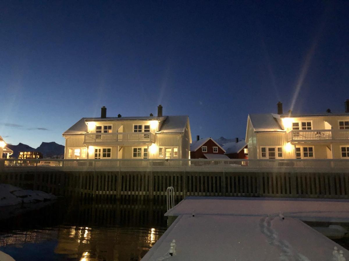 Rorbuene Svolvaer Havn Villa Buitenkant foto